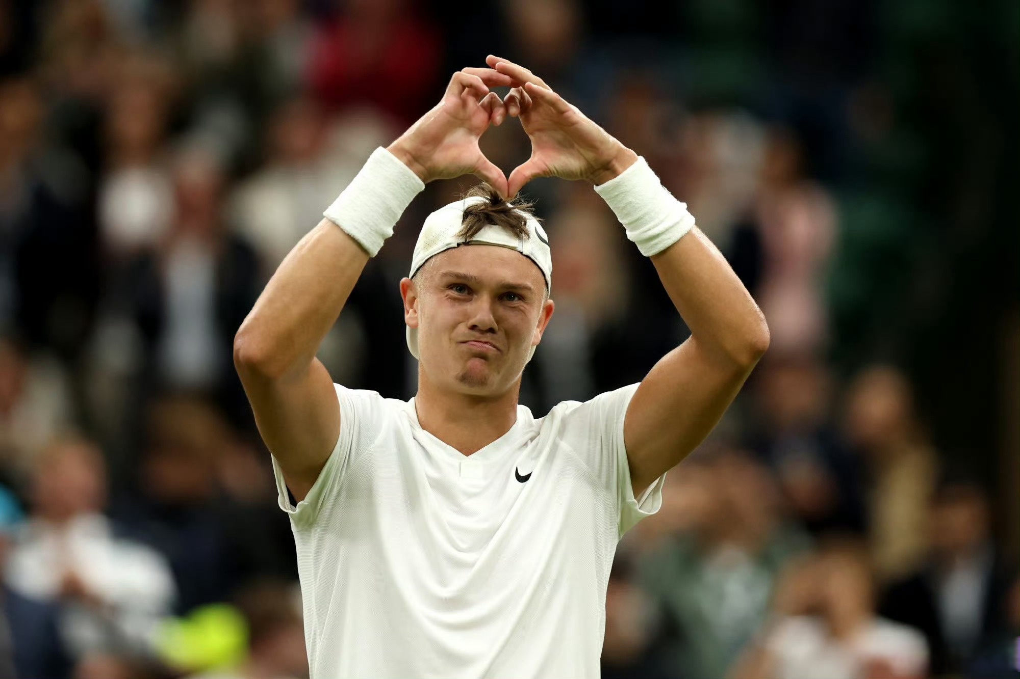 温网横扫年终总决赛，鲁德高光表现