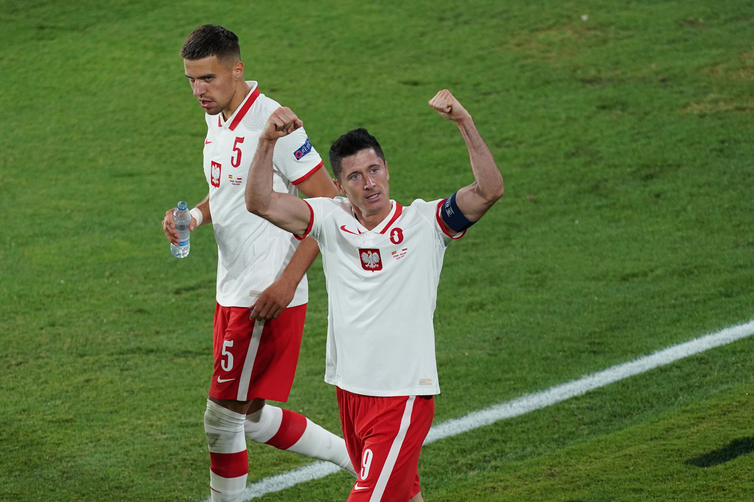 英格兰队完胜德国队，奥恰洛夫关键制胜