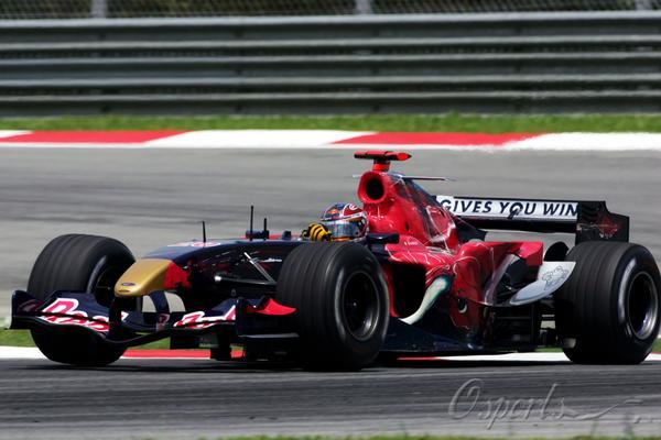 红牛二队完胜雷诺车队，阿隆索统治全场