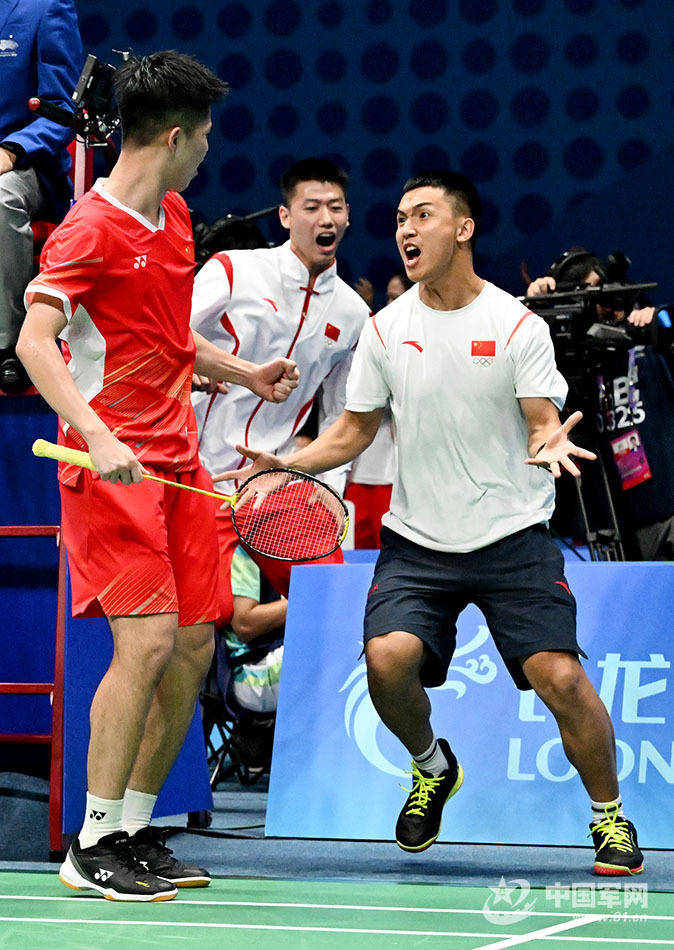 中国队逆转丹麦队，黄鸭组合扛起全队