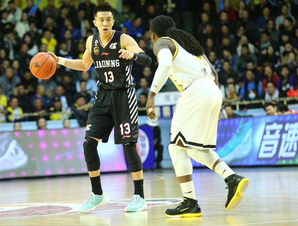 四川队横扫辽宁队，范弗利特高光表现