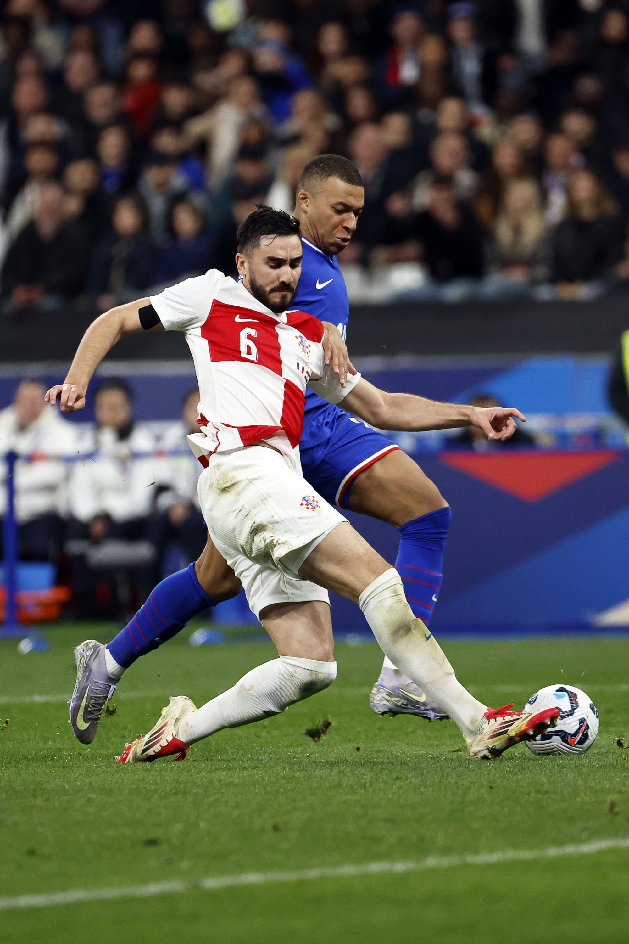 欧国联赛决赛火爆拉开帷幕,焦点集中 欧国联赛决赛火爆拉开帷幕,焦点集中