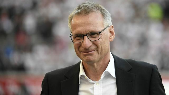 沙尔克保级艰难，俱乐部高层开启保级危机讨论