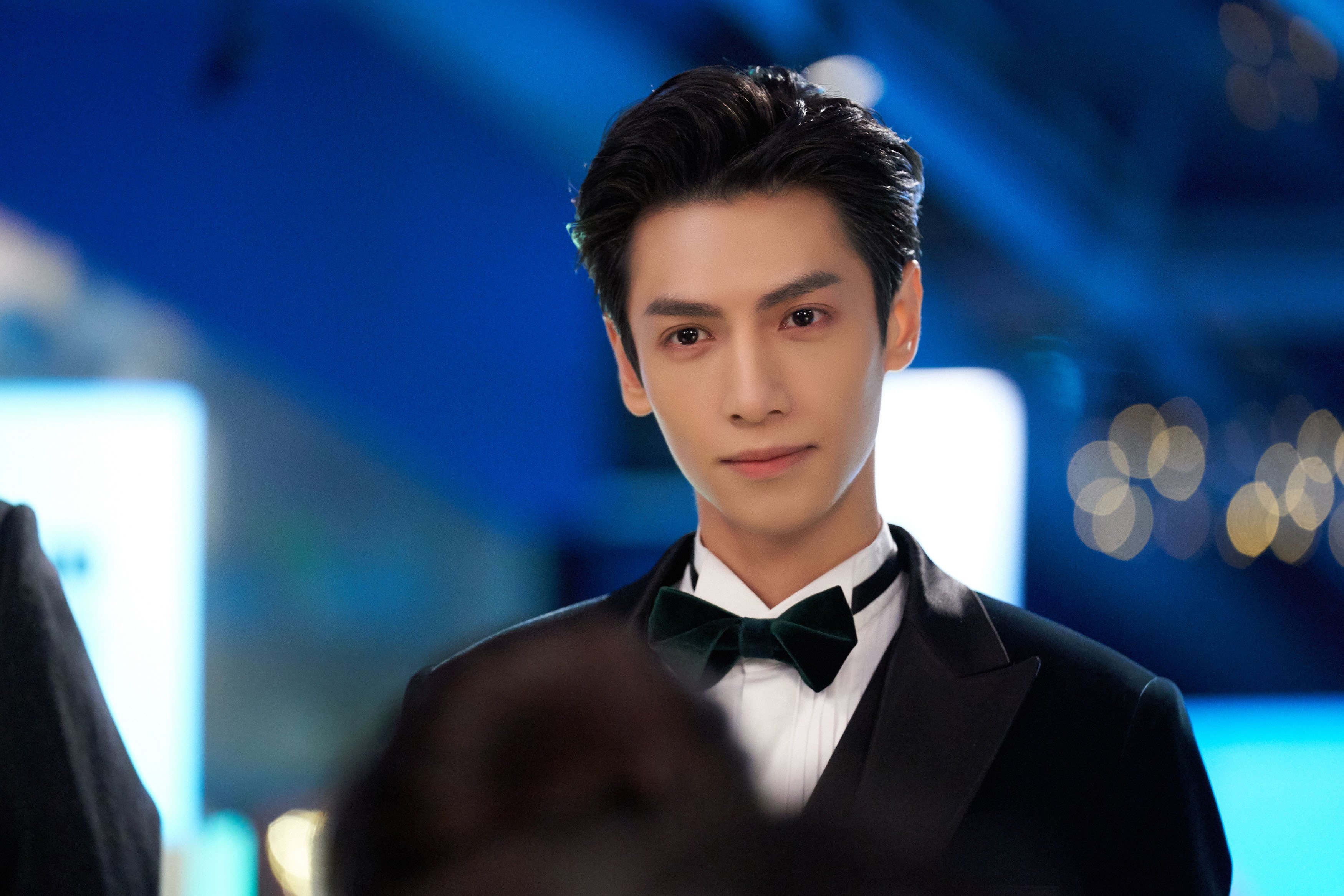 德甲争冠战焦点战，步行者轻取国王