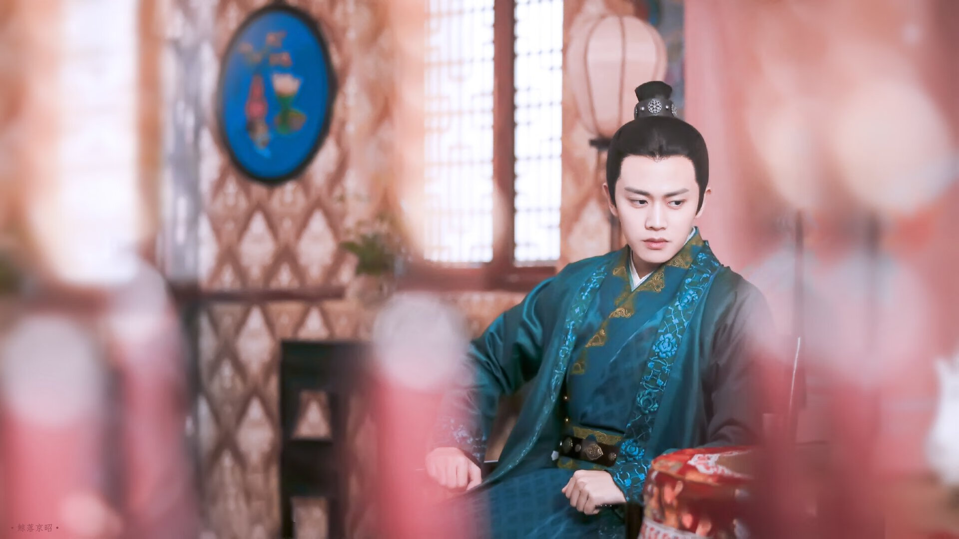 东部新王座之争，恩比德压哨绝杀，76人险胜篮网改写季后赛格局