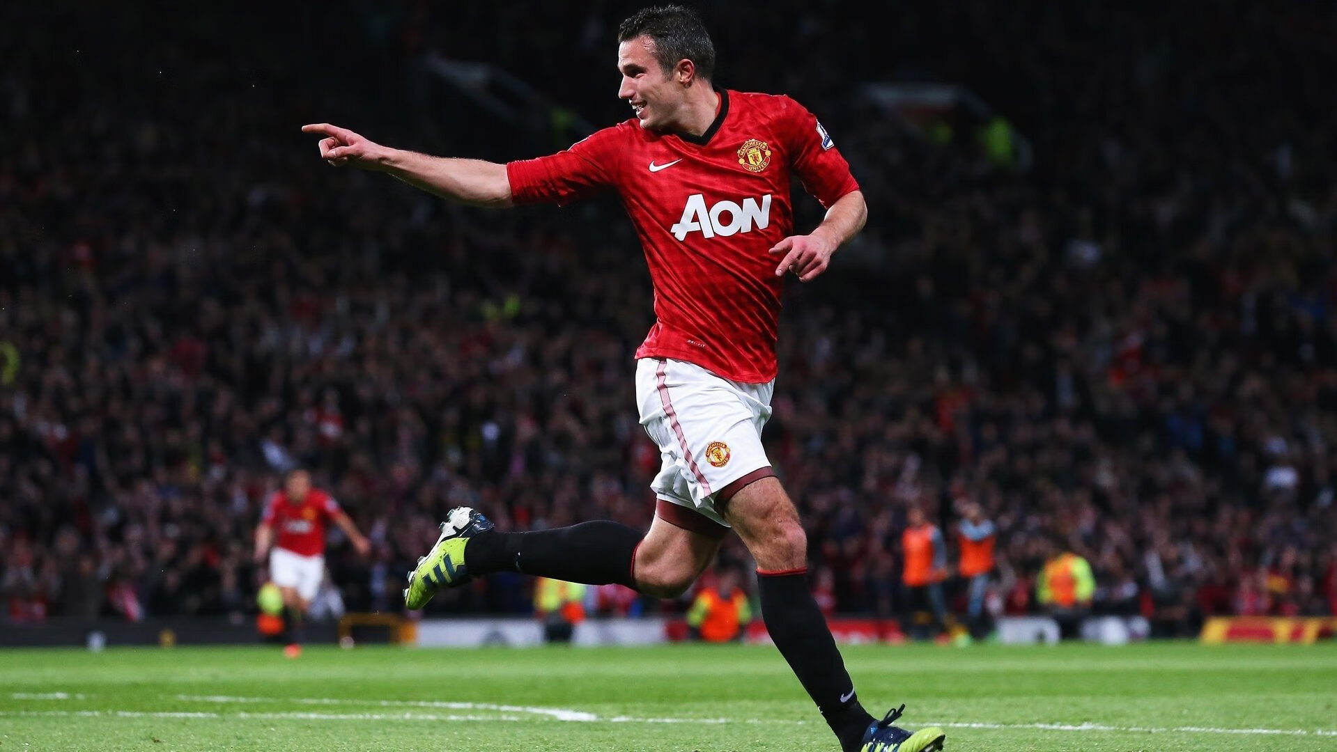 丹麦横扫希腊，奥利维耶惊艳四座，一场足球艺术的完美演绎